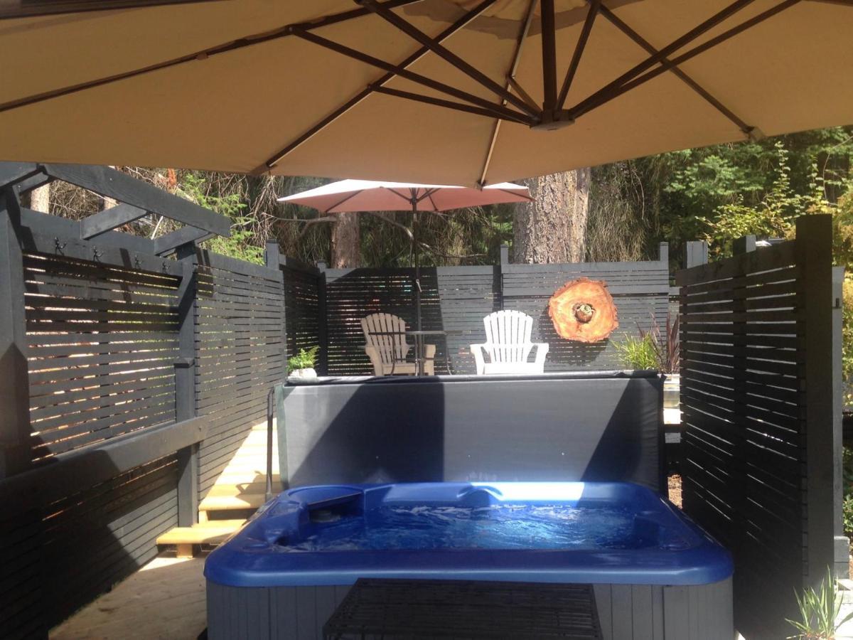 Couette-café Salt Spring Carriage House 3*