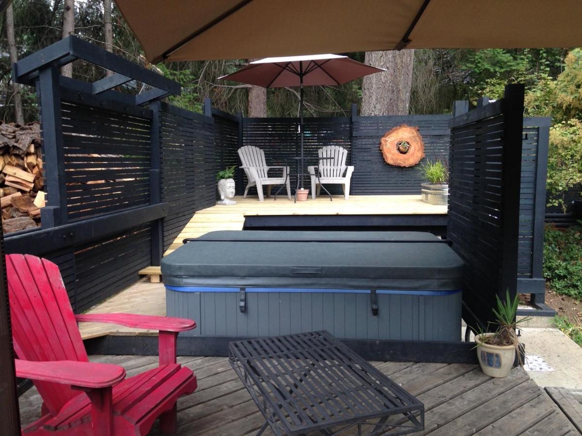 Salt Spring Carriage House