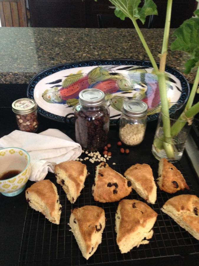 Salt Spring Carriage House Couette-café Ganges