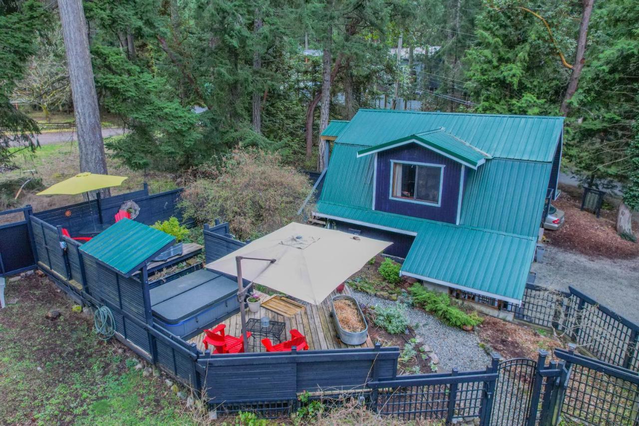 Couette-café Salt Spring Carriage House 3*